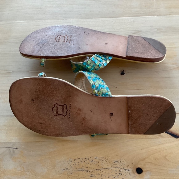 DELORIS & MAXINE VINTAGE TOE RING SANDALS - Picture 4 of 4